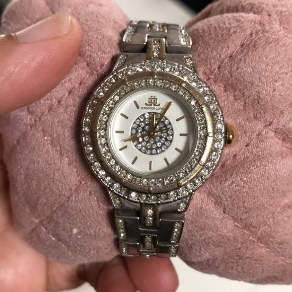 Jennifer Lopez watch - Picture 7 of 8